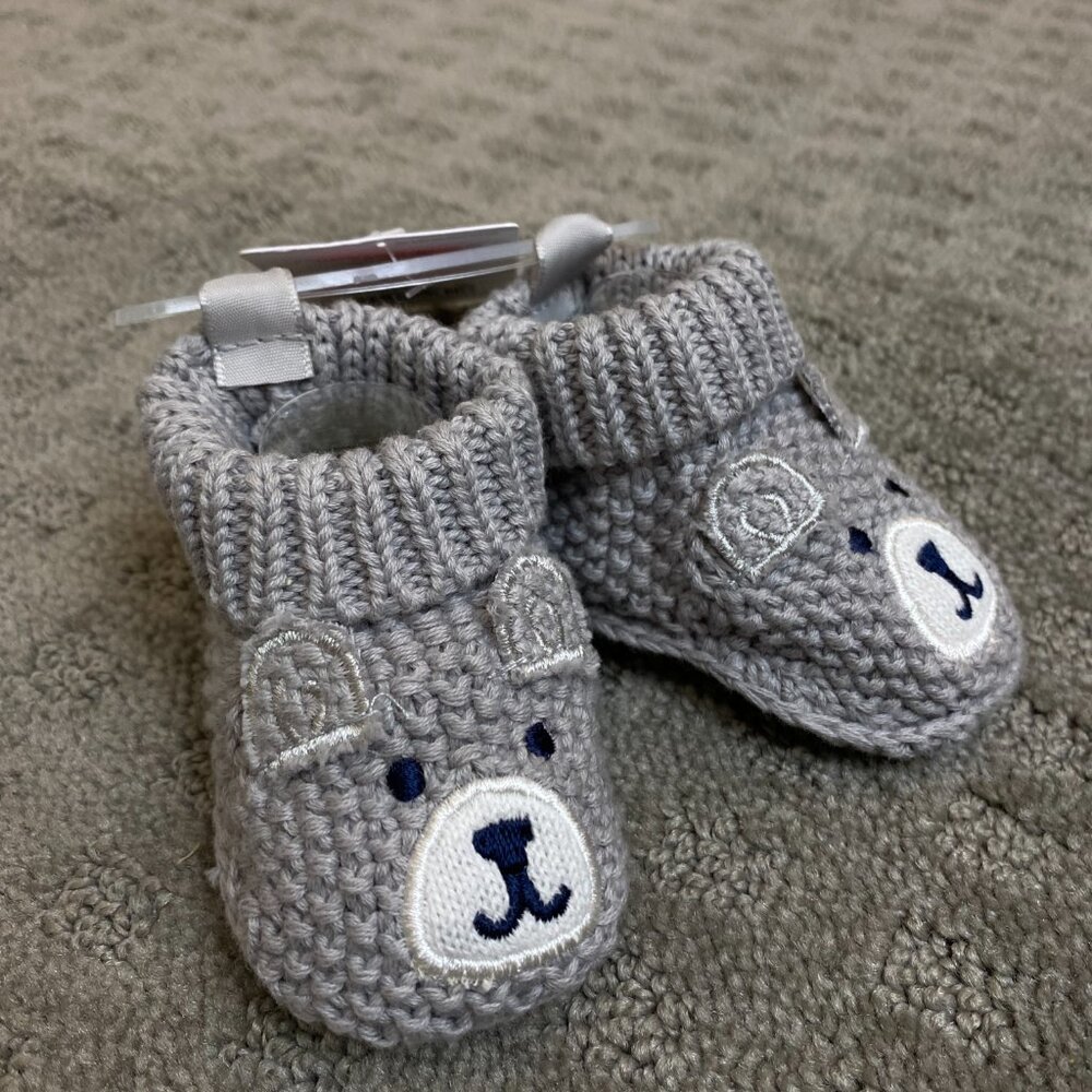 NWT: Carter's Just One You® Baby Boys' Knitted Bear Slippers in Gray (Newborn)